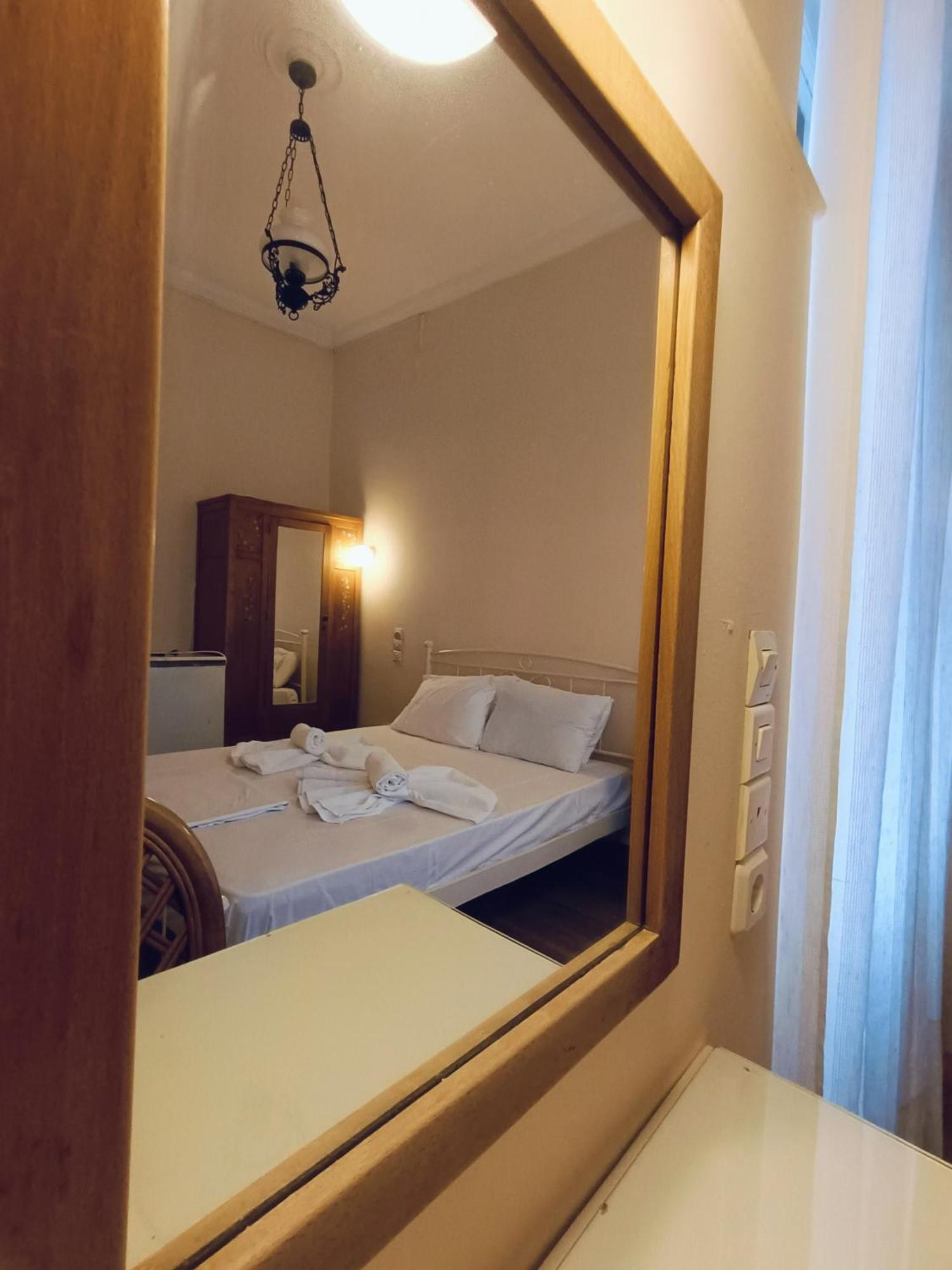 Anesis Hotel Loutra Aidhipsou Exteriör bild