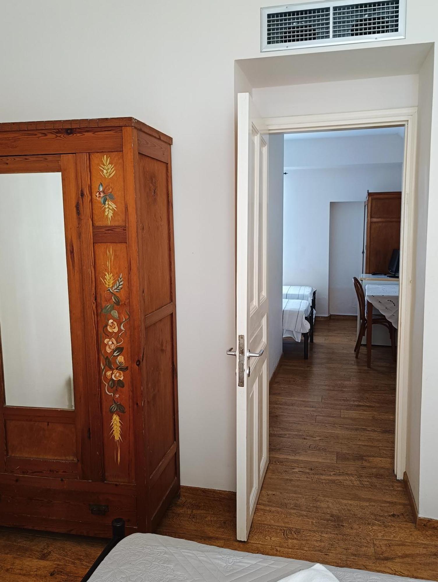 Anesis Hotel Loutra Aidhipsou Exteriör bild