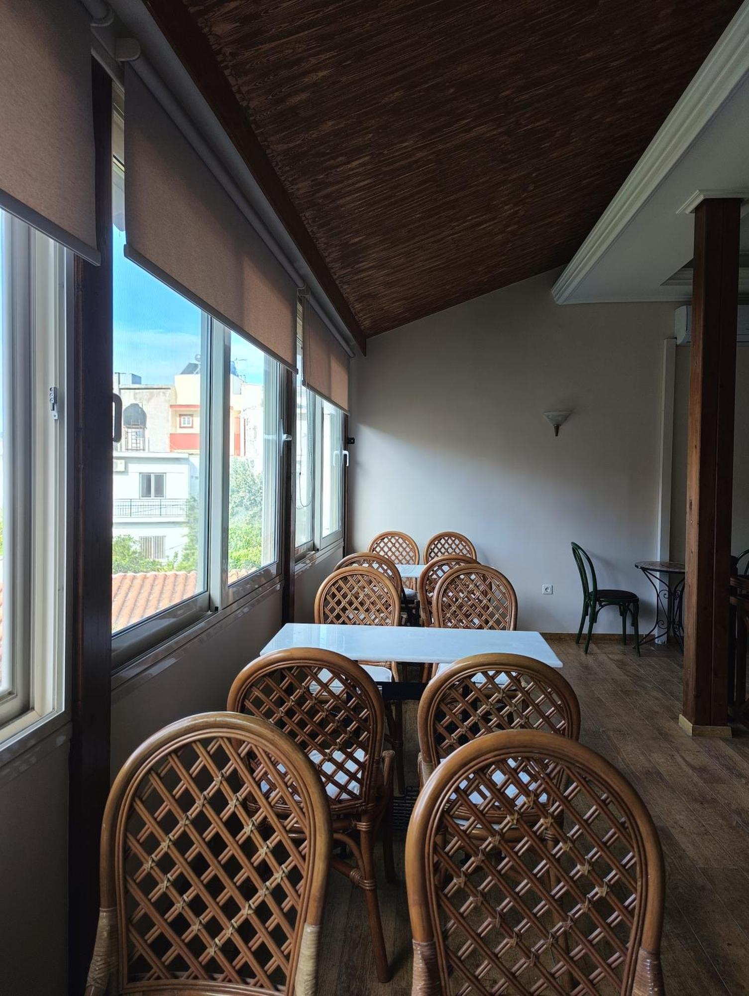 Anesis Hotel Loutra Aidhipsou Exteriör bild