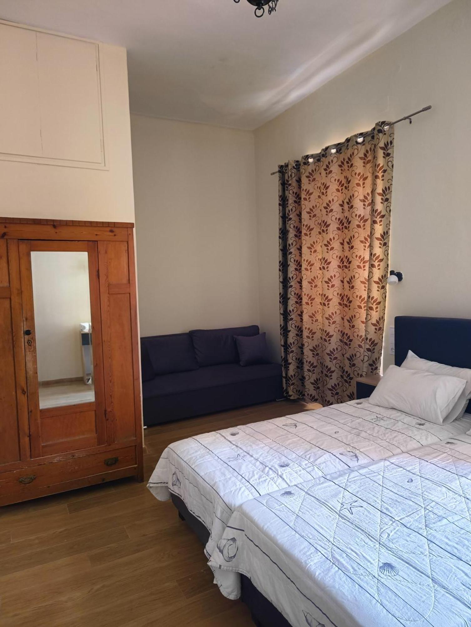 Anesis Hotel Loutra Aidhipsou Exteriör bild