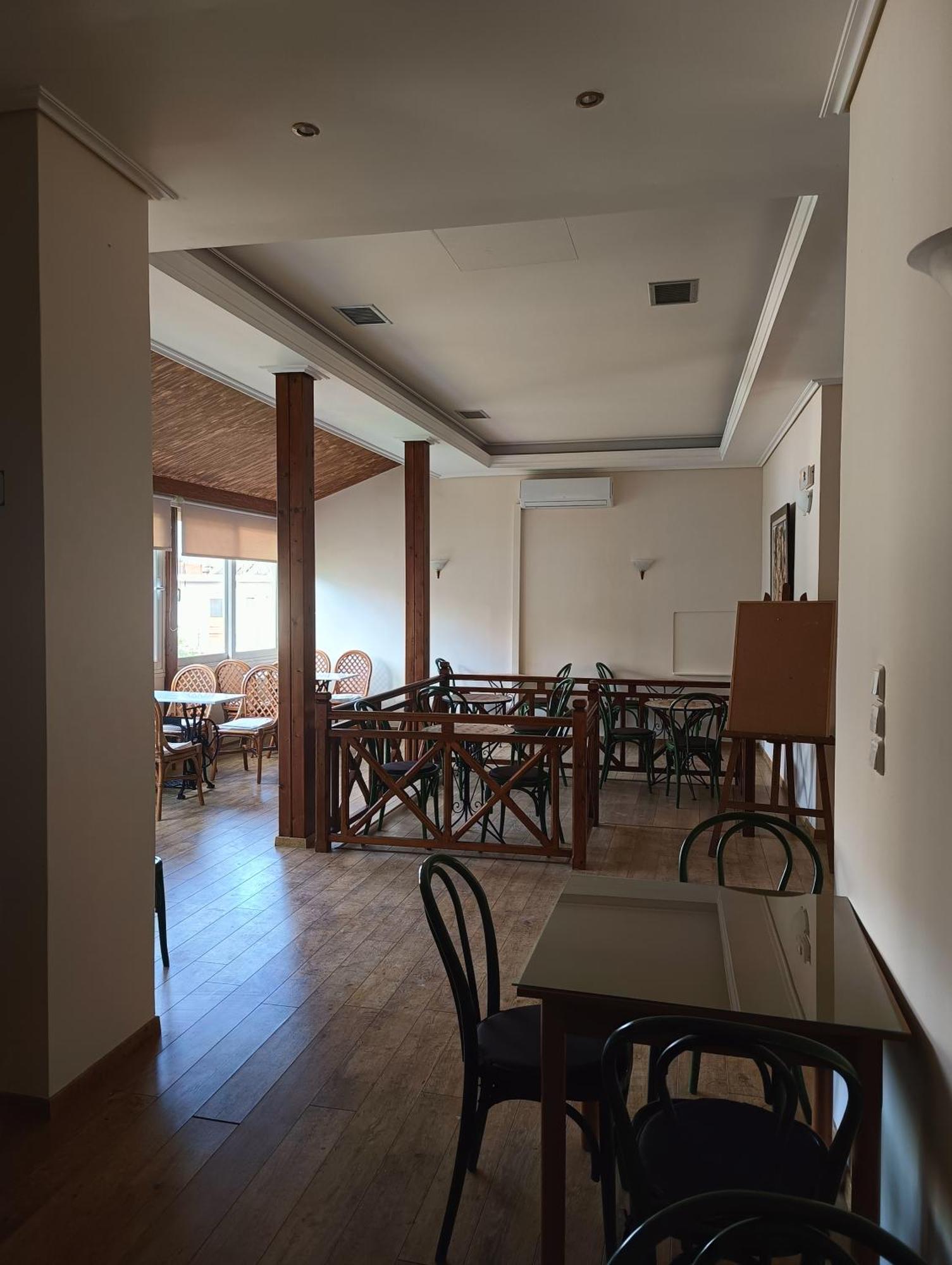 Anesis Hotel Loutra Aidhipsou Exteriör bild