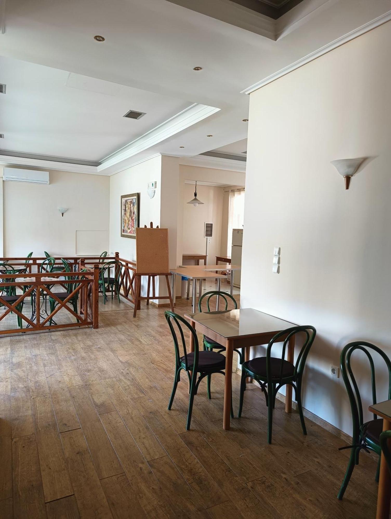 Anesis Hotel Loutra Aidhipsou Exteriör bild