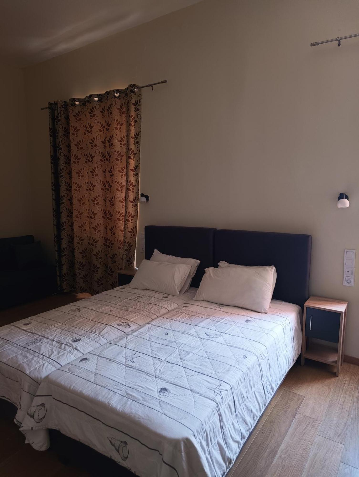Anesis Hotel Loutra Aidhipsou Exteriör bild