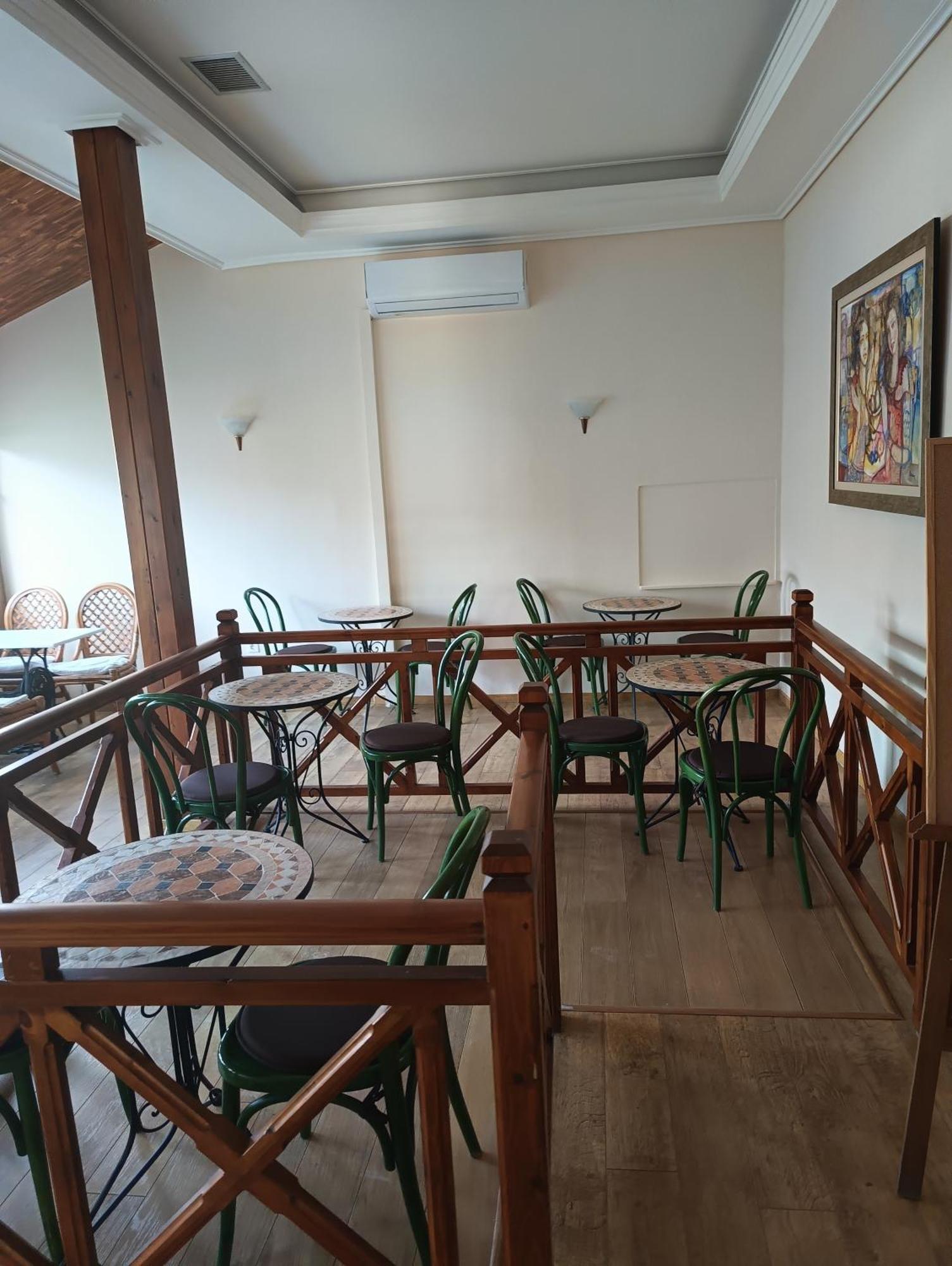 Anesis Hotel Loutra Aidhipsou Exteriör bild